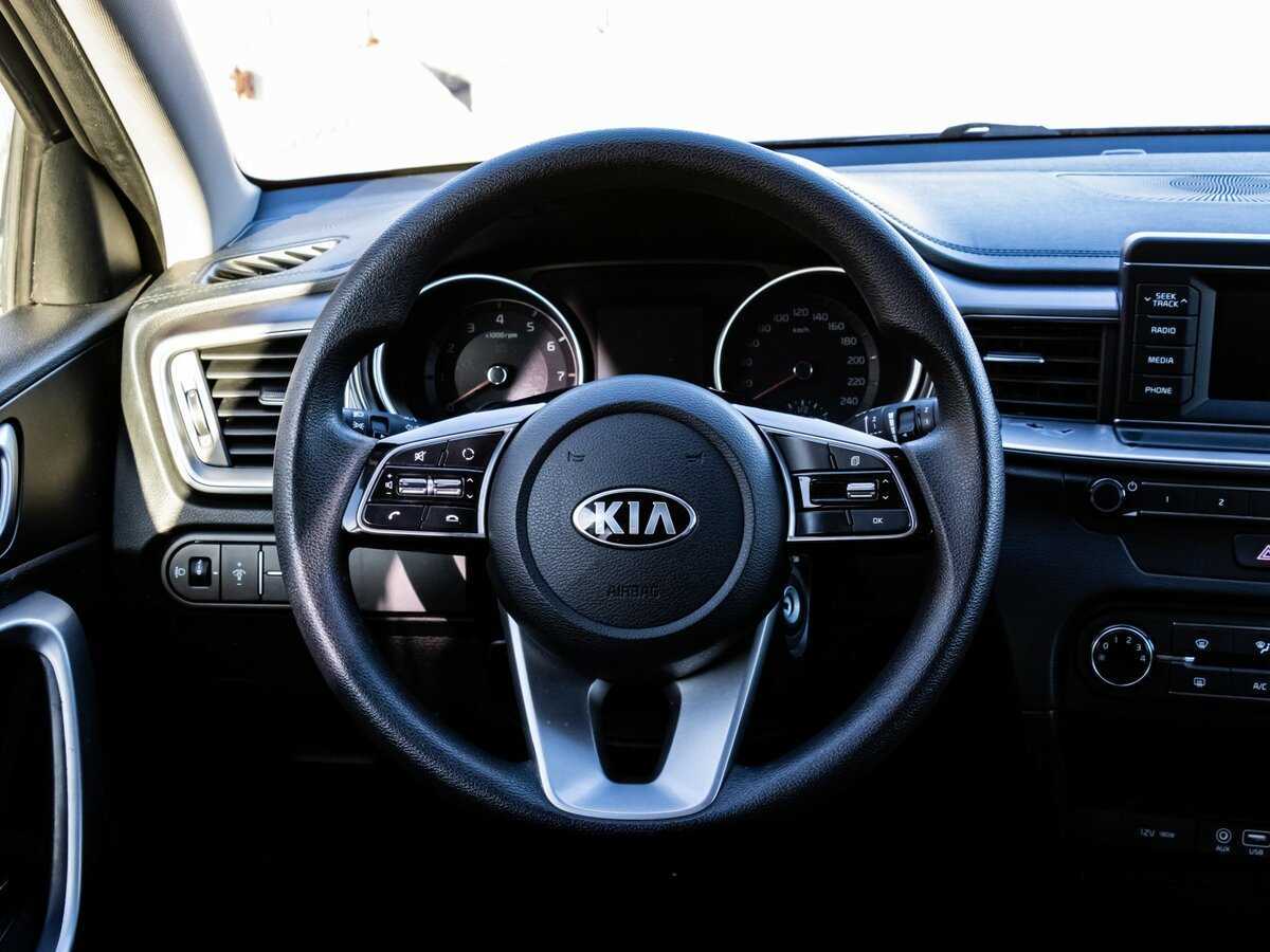 Купить Kia Ceed с пробегом. Фото: #9