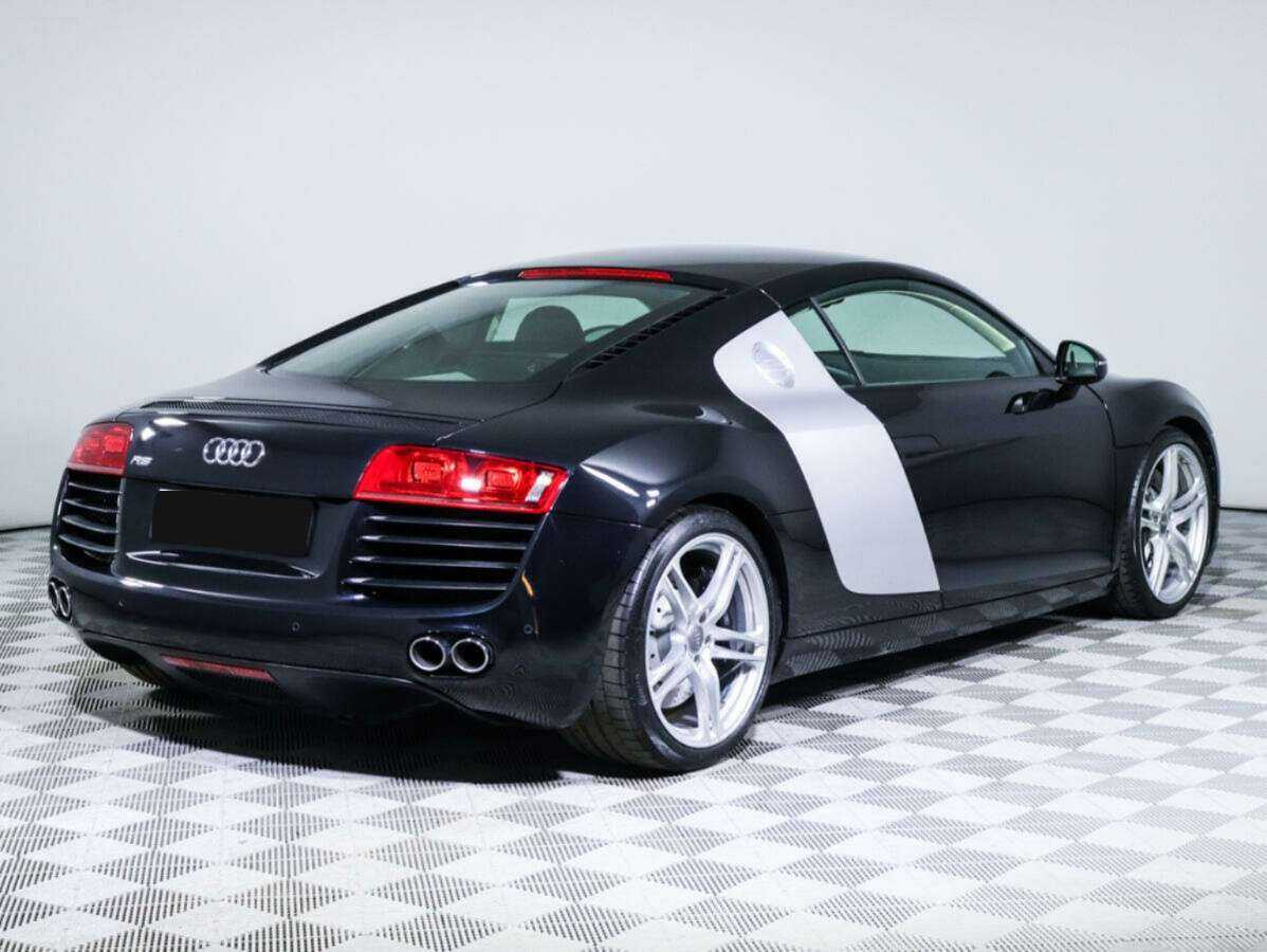 Купить Audi R8 с пробегом. Фото: #4