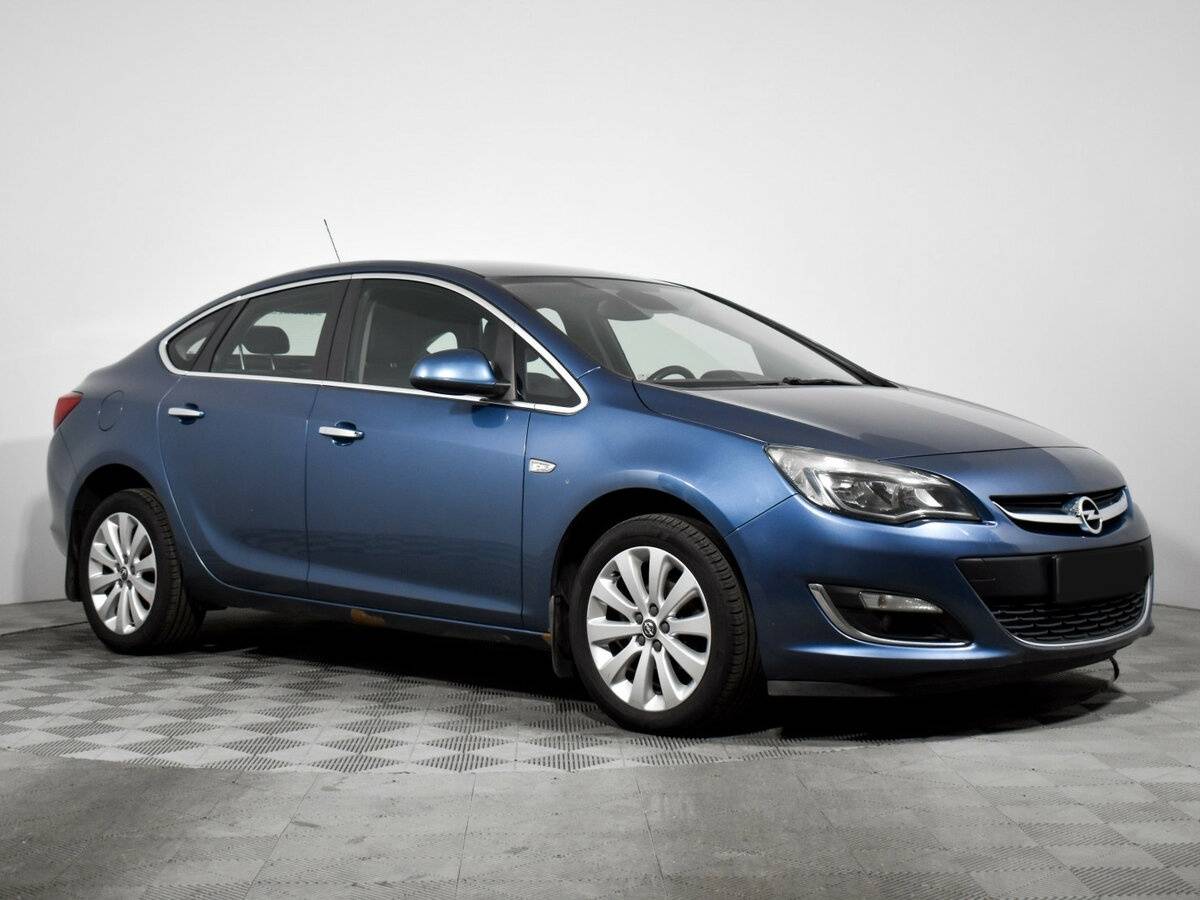 Купить Opel Astra с пробегом. Фото: #2