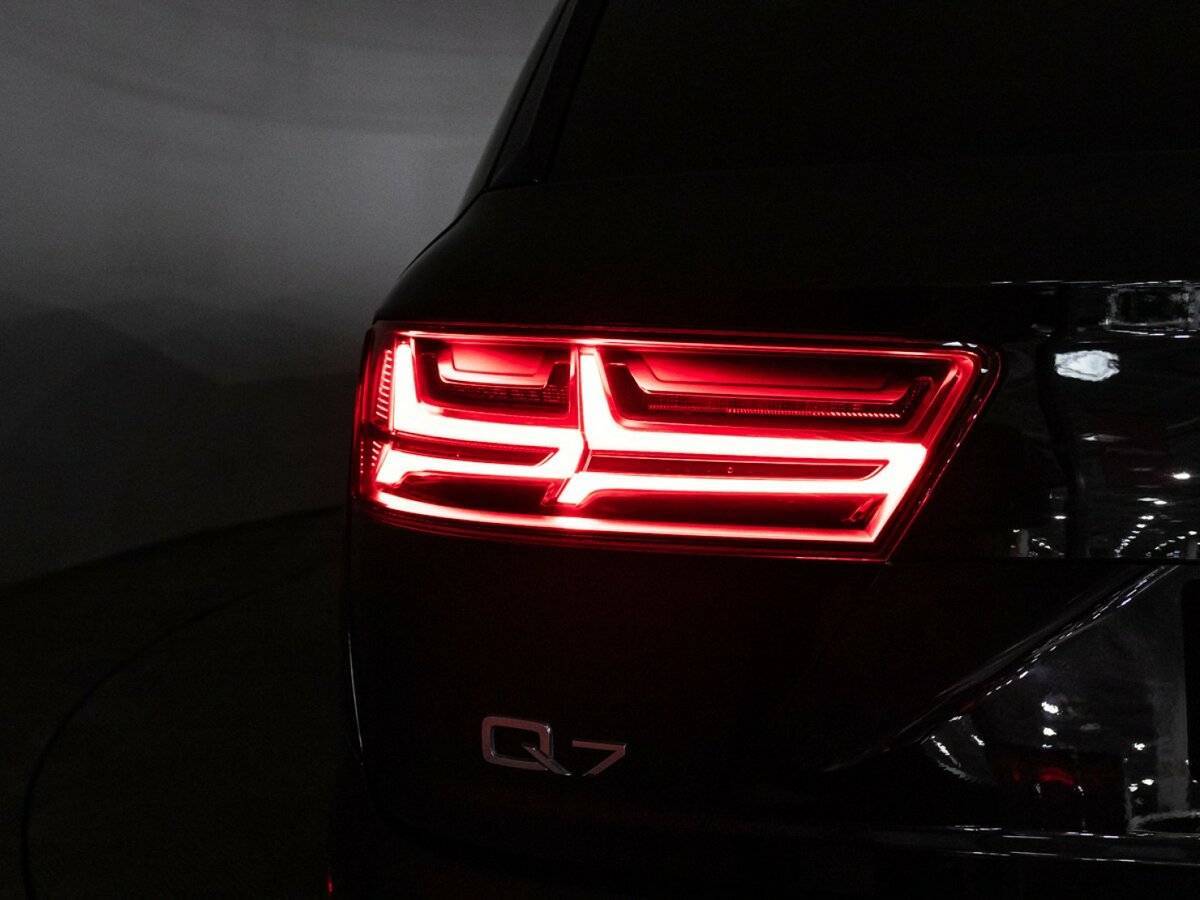 Купить Audi Q7 с пробегом. Фото: #32