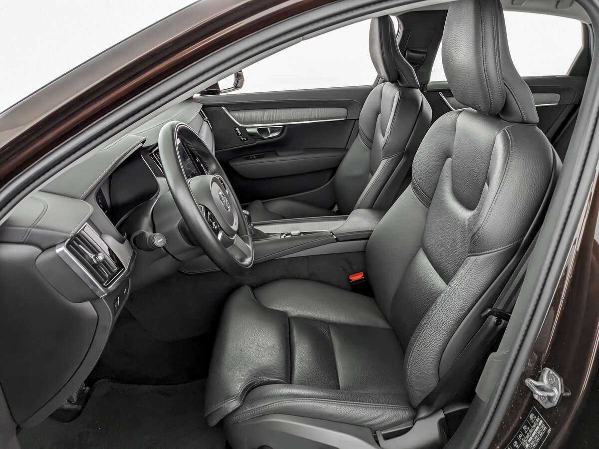 Купить Volvo S90 с пробегом. Фото: #16