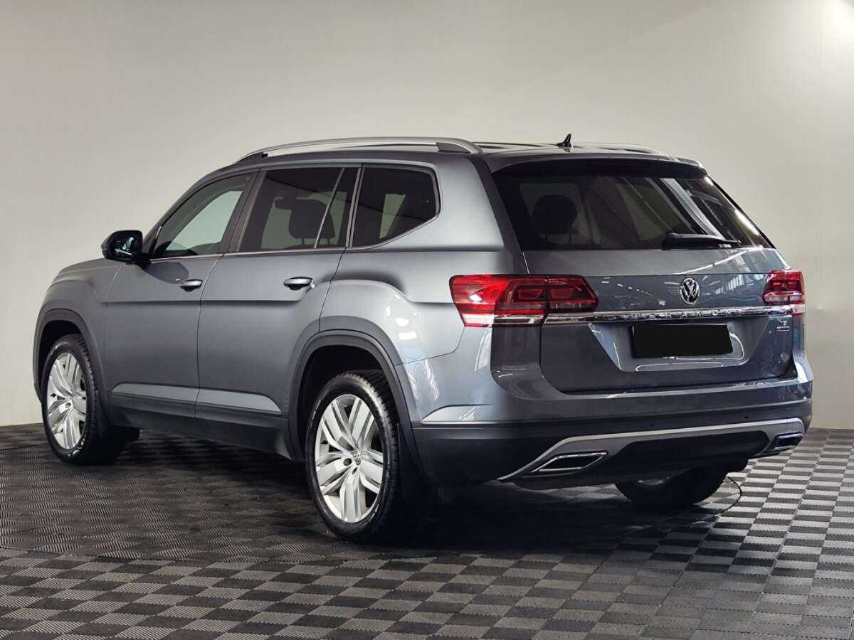 Купить Volkswagen Teramont с пробегом. Фото: #4
