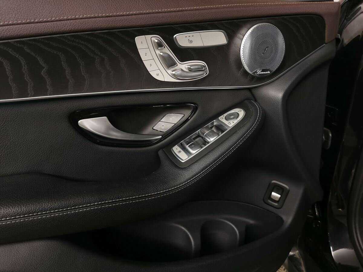 Купить Mercedes-Benz GLC Coupe с пробегом. Фото: #15