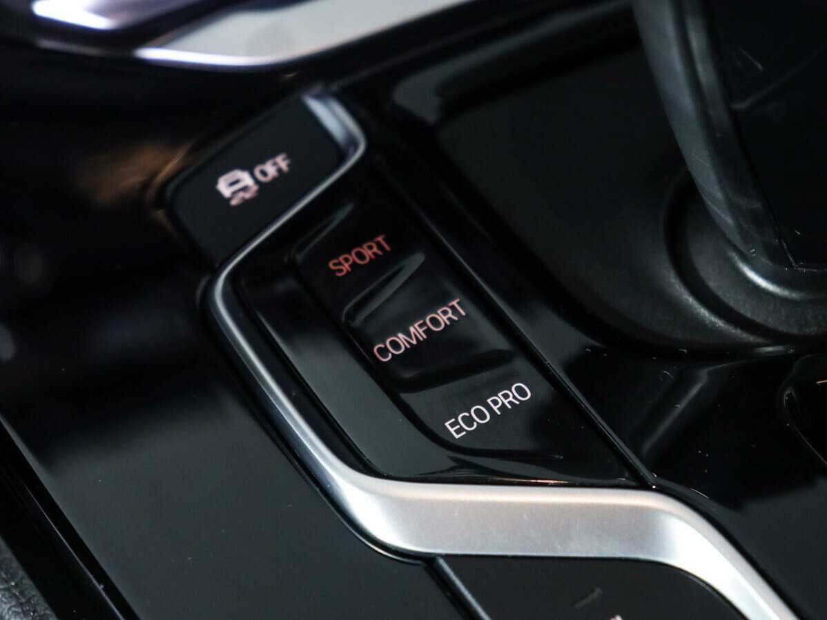 Купить BMW X3 с пробегом. Фото: #21