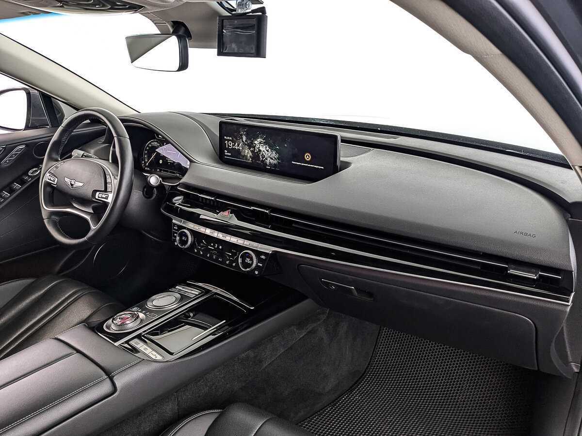 Купить Genesis G80 с пробегом. Фото: #11