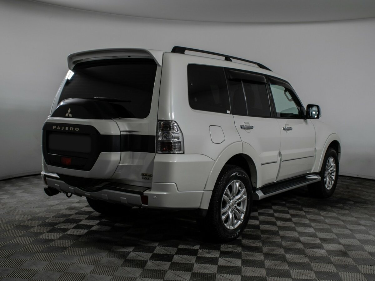 Купить Mitsubishi Pajero с пробегом. Фото: #4