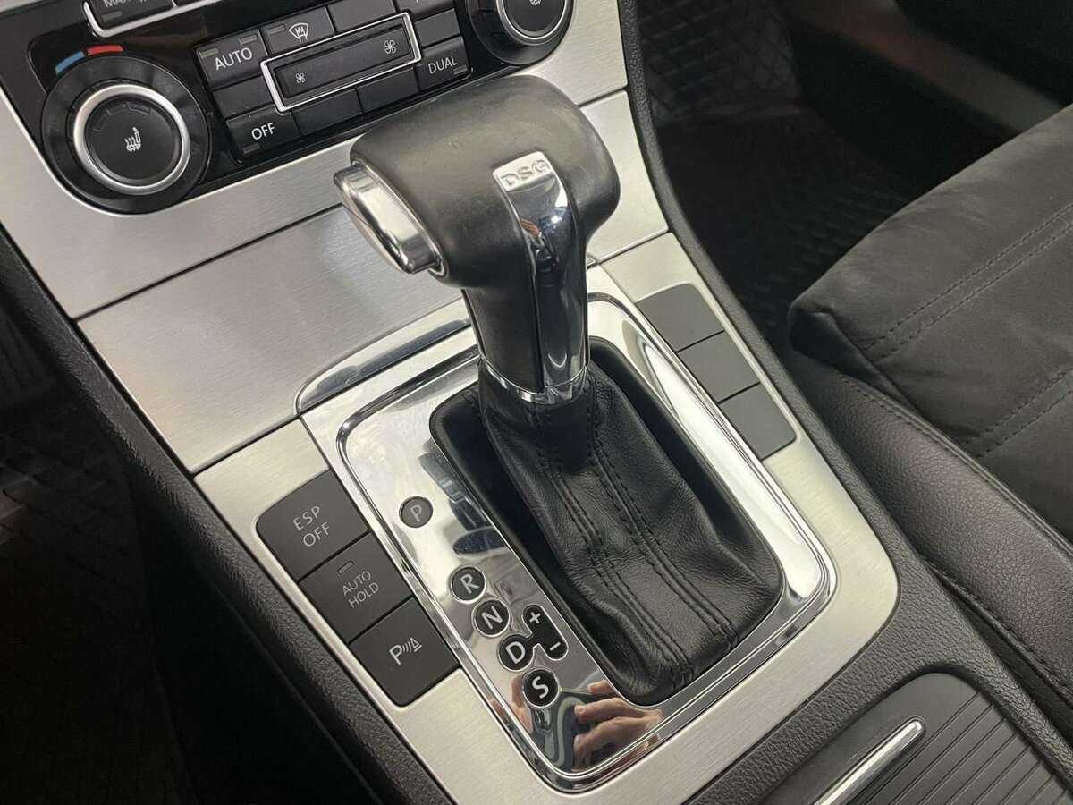 Купить Volkswagen Passat с пробегом. Фото: #12