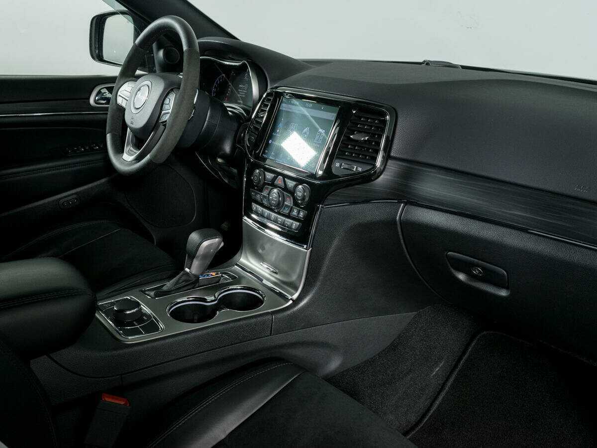 Купить Jeep Grand Cherokee с пробегом. Фото: #5