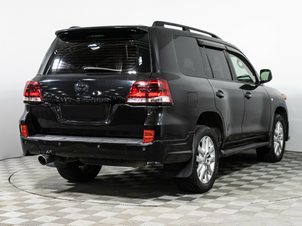 Купить Toyota Land Cruiser с пробегом. Фото: #3