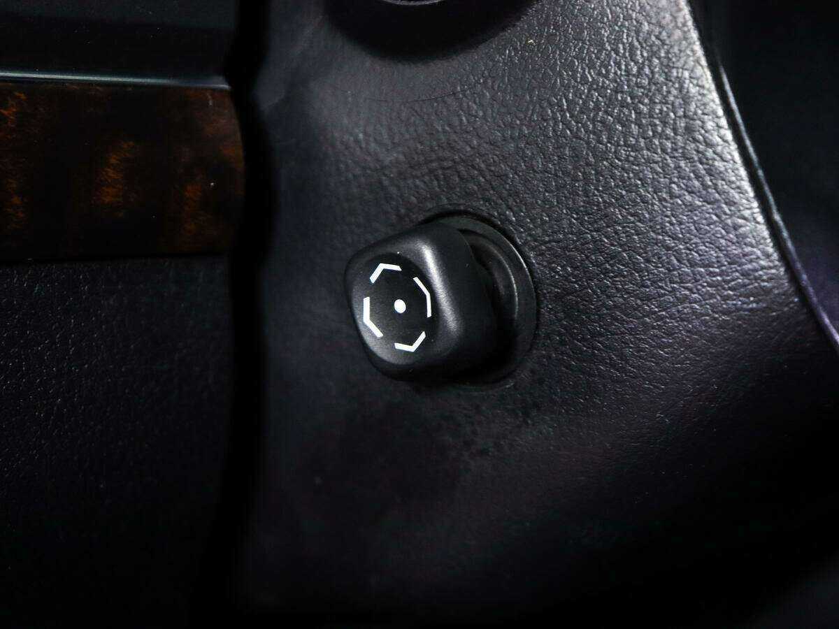 Купить Toyota Land Cruiser с пробегом. Фото: #14