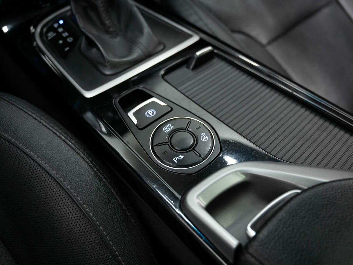 Купить Hyundai i40 с пробегом. Фото: #18