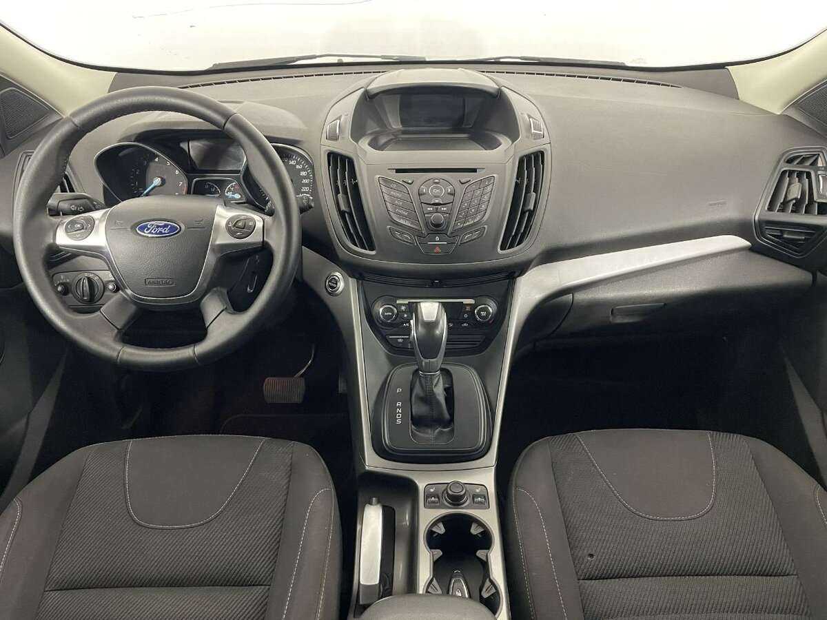 Купить Ford Kuga с пробегом. Фото: #6