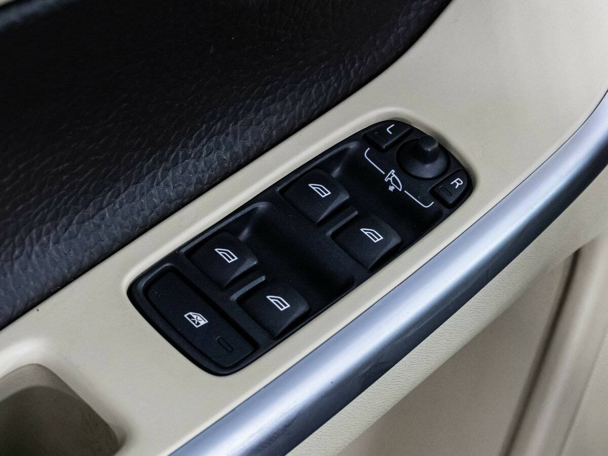 Купить Volvo XC60 с пробегом. Фото: #14