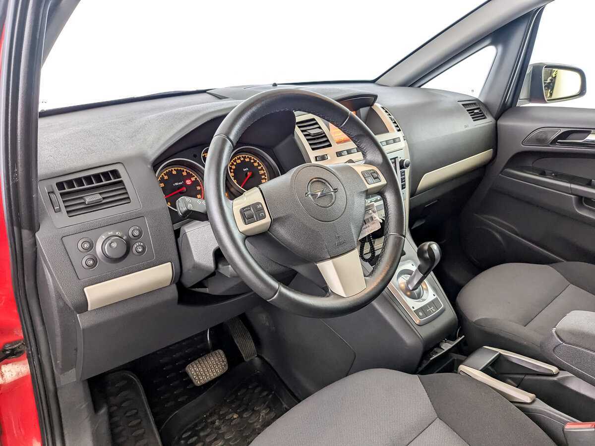Купить Opel Zafira с пробегом. Фото: #13