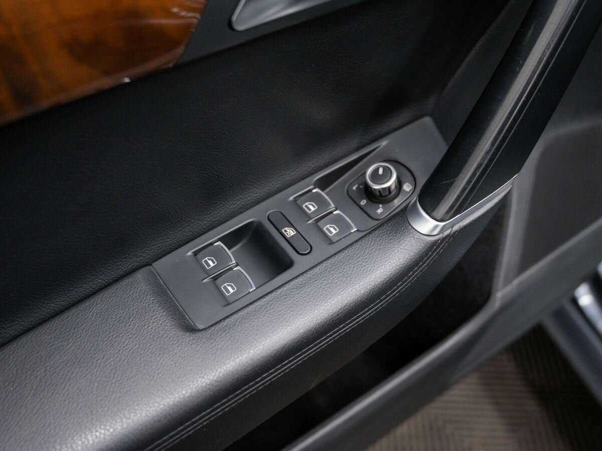 Купить Volkswagen Passat с пробегом. Фото: #14