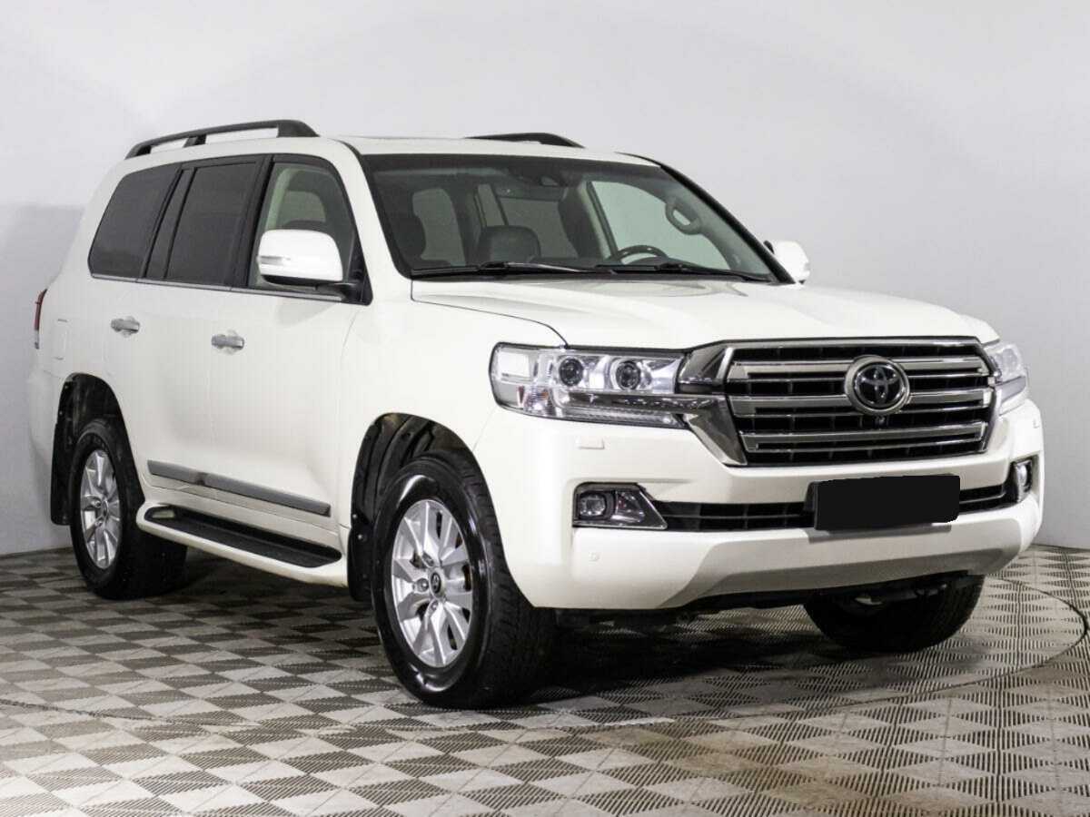 Купить Toyota Land Cruiser с пробегом. Фото: #2