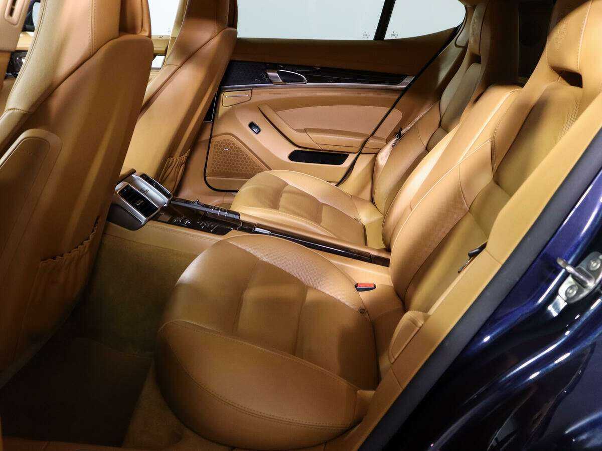 Купить Porsche Panamera с пробегом. Фото: #7