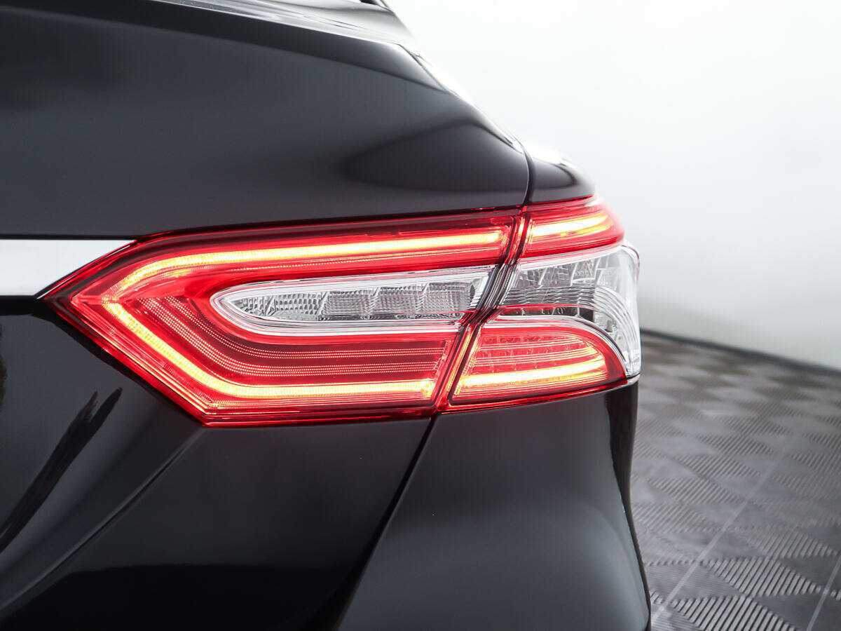 Купить Toyota Camry с пробегом. Фото: #22