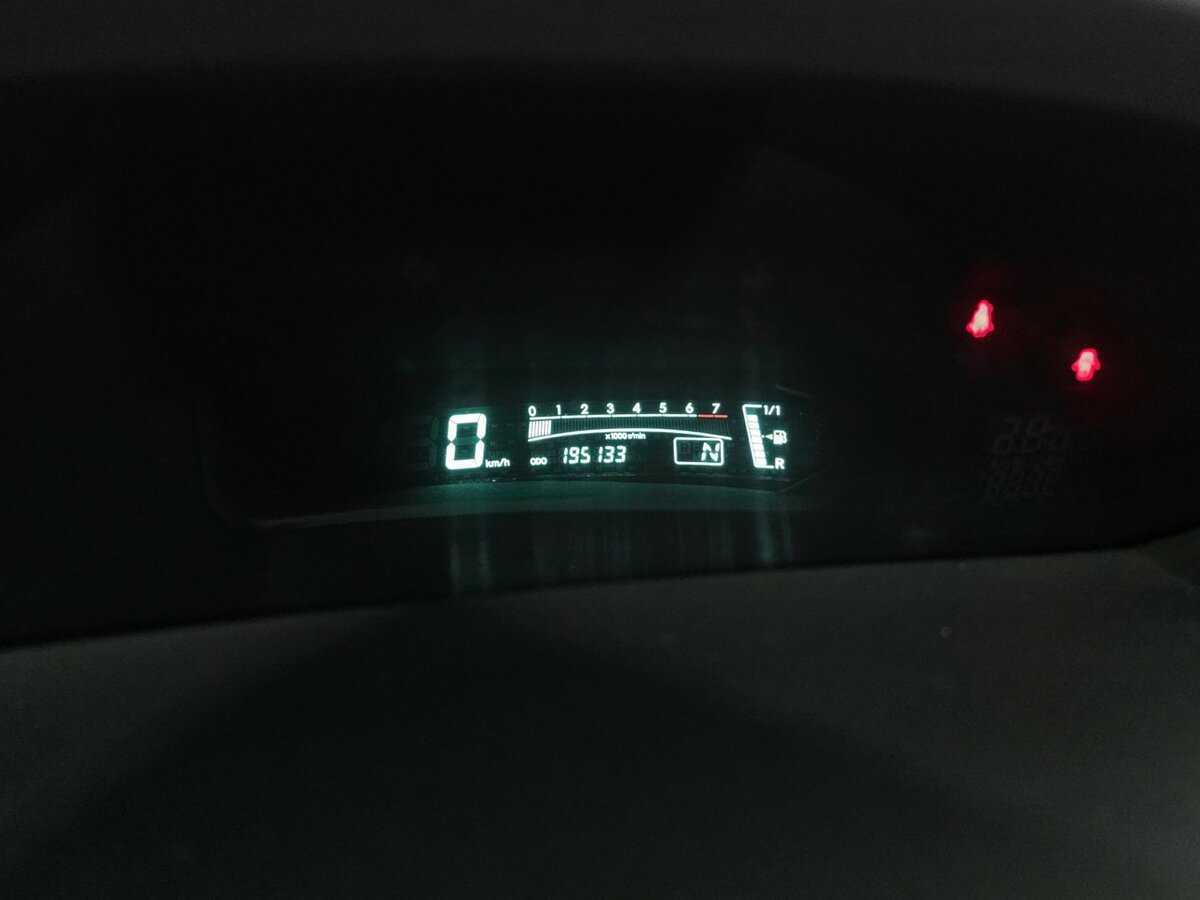 Купить Toyota Yaris с пробегом. Фото: #12