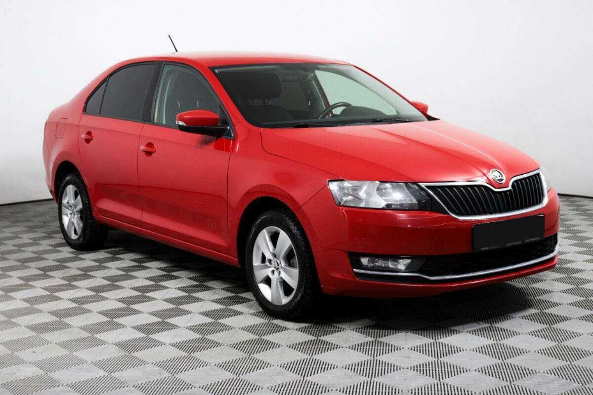 Купить Skoda Rapid с пробегом. Фото: #2