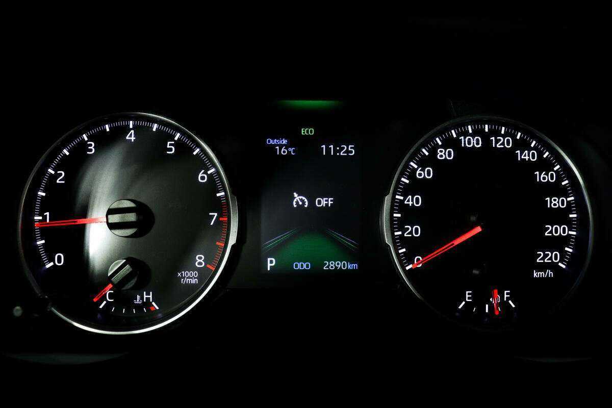Купить Toyota RAV4 с пробегом. Фото: #9