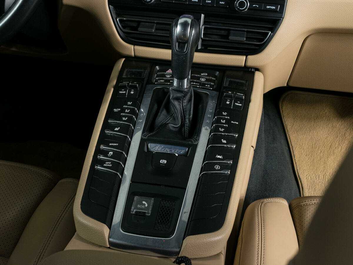 Купить Porsche Macan с пробегом. Фото: #10