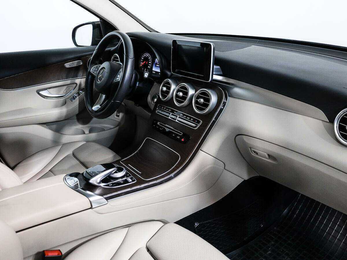 Купить Mercedes-Benz GLC с пробегом. Фото: #13