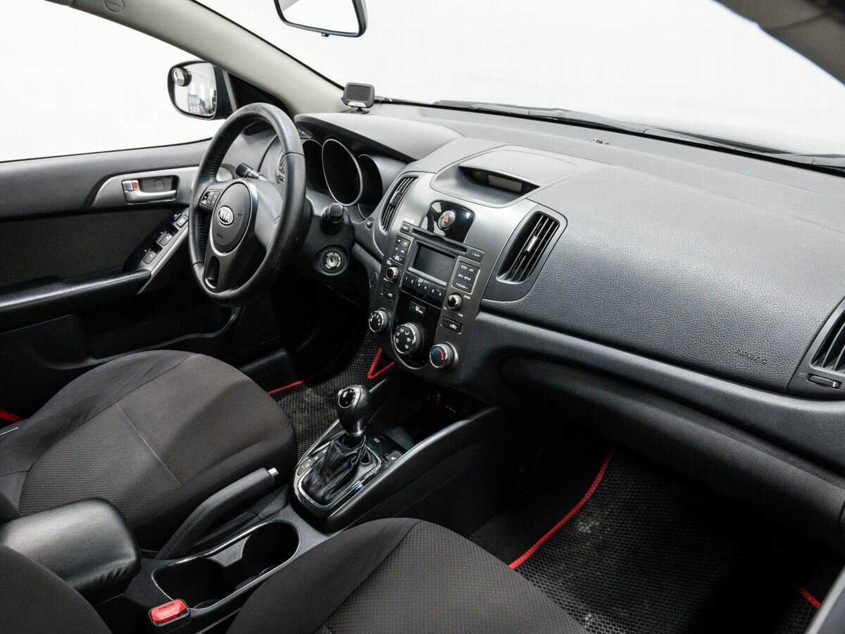 Купить Kia Cerato с пробегом. Фото: #7