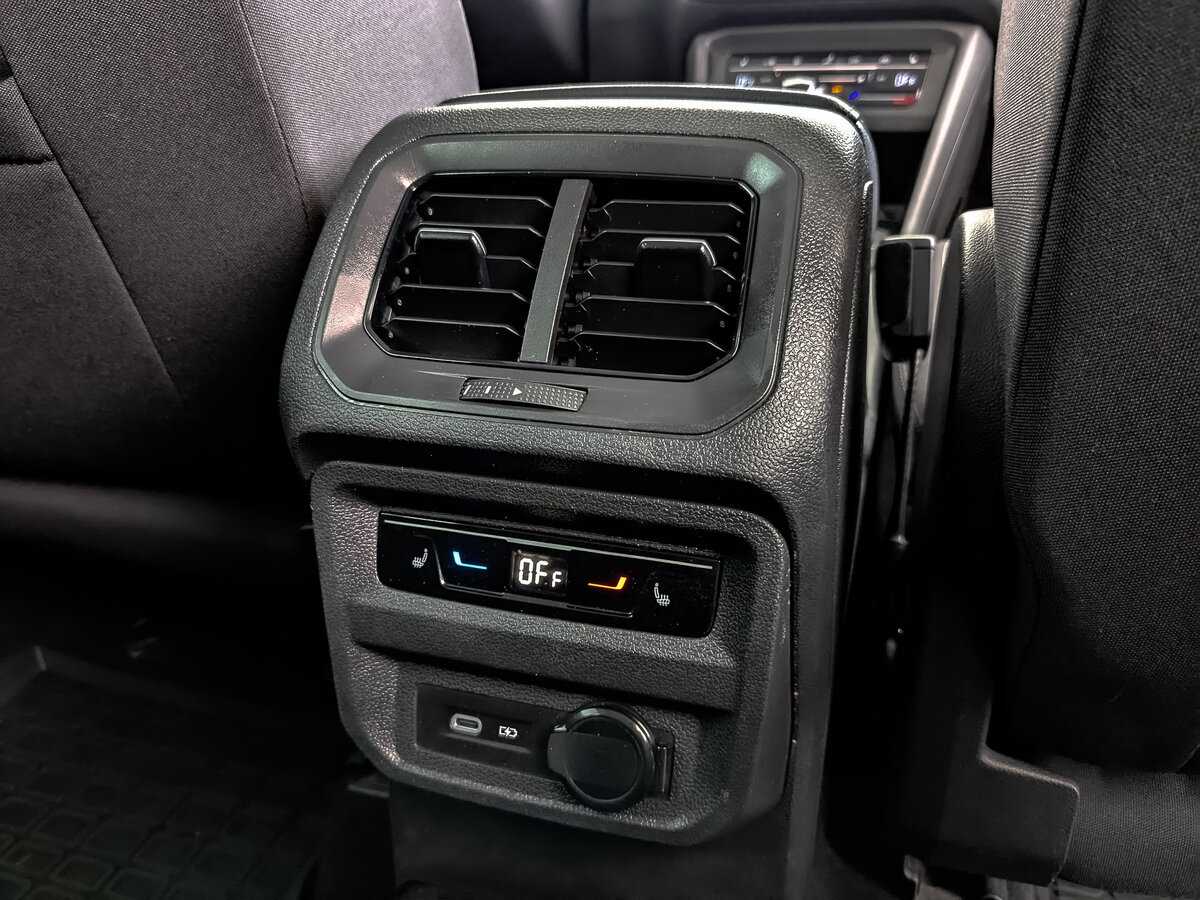 Купить Volkswagen Tiguan с пробегом. Фото: #24