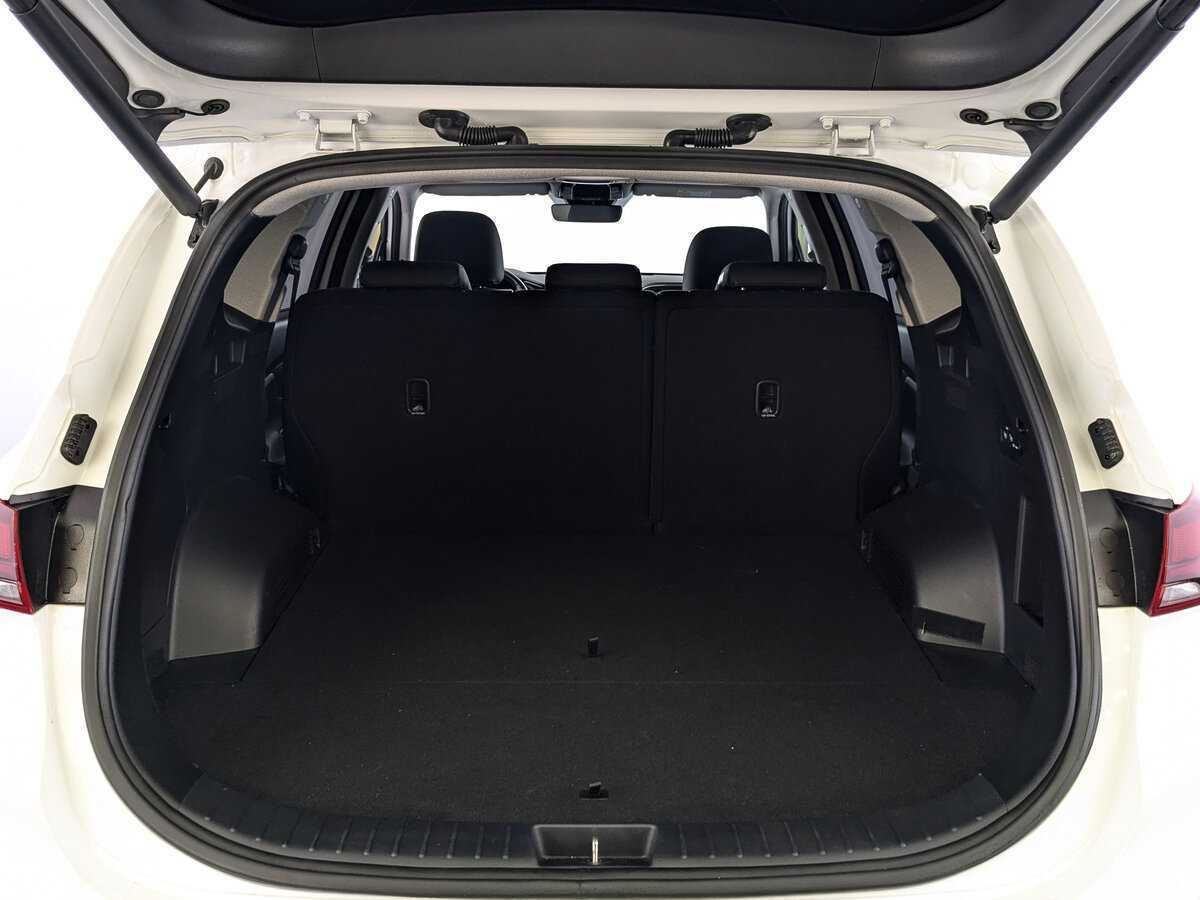 Купить Hyundai Santa Fe с пробегом. Фото: #9