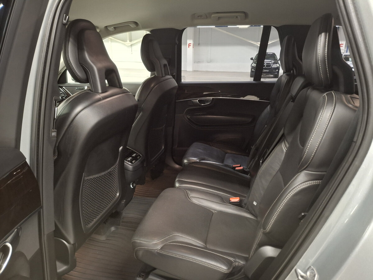 Купить Volvo XC90 с пробегом. Фото: #11