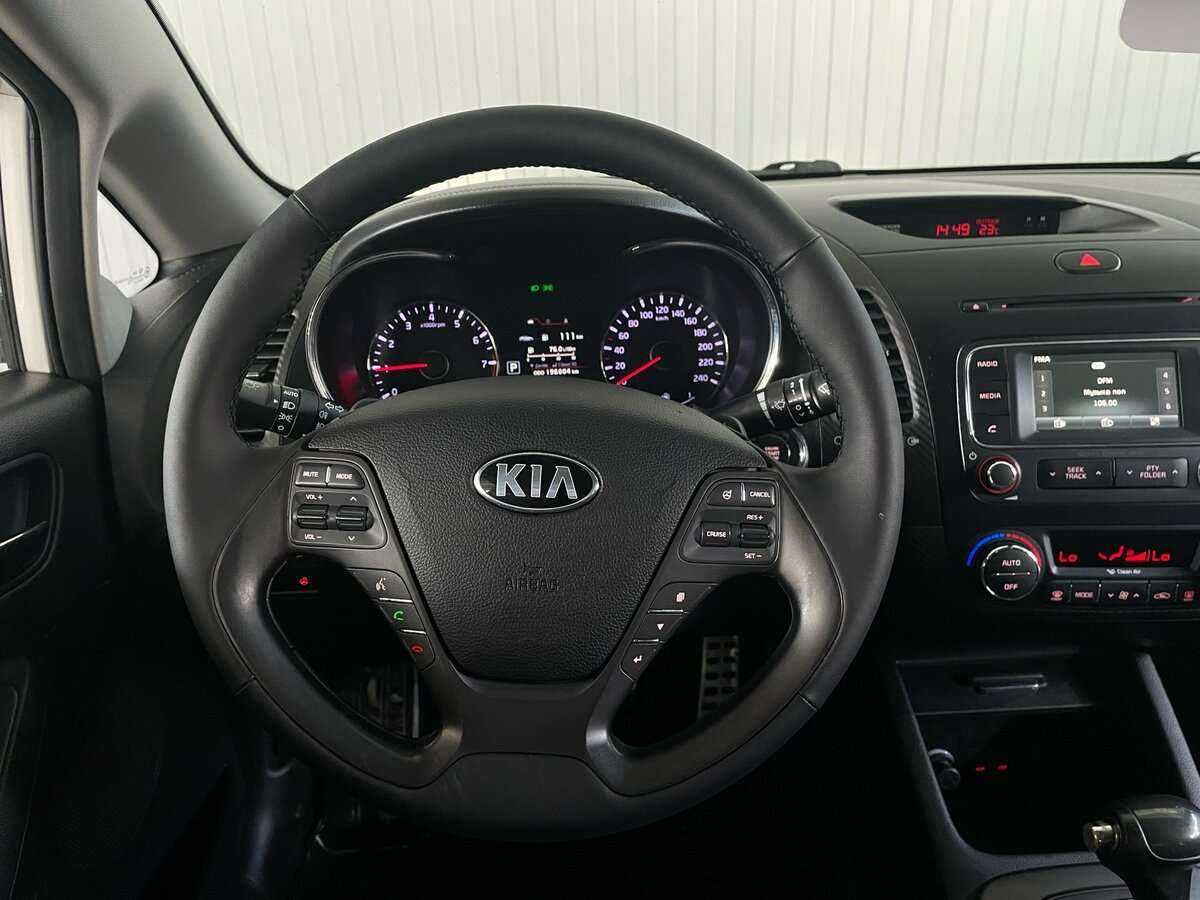 Купить Kia Cerato с пробегом. Фото: #10