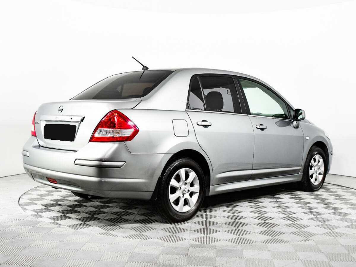 Купить Nissan Tiida с пробегом. Фото: #4