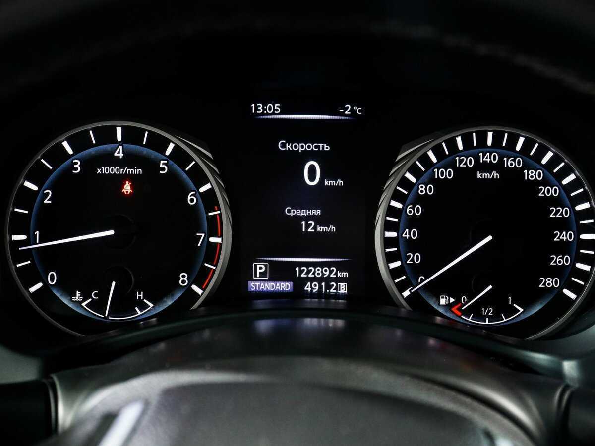 Купить Infiniti Q50 с пробегом. Фото: #8