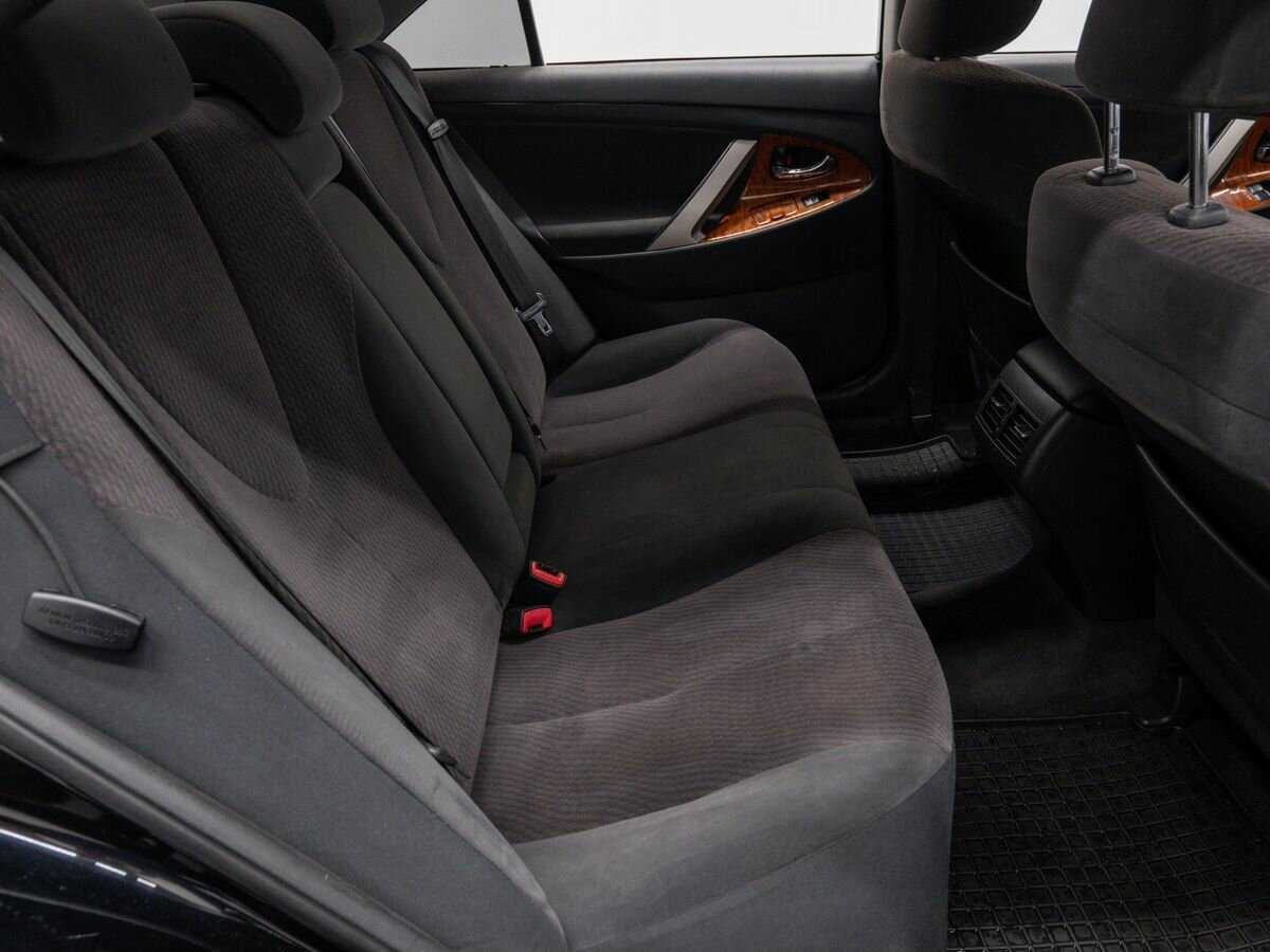 Купить Toyota Camry с пробегом. Фото: #8