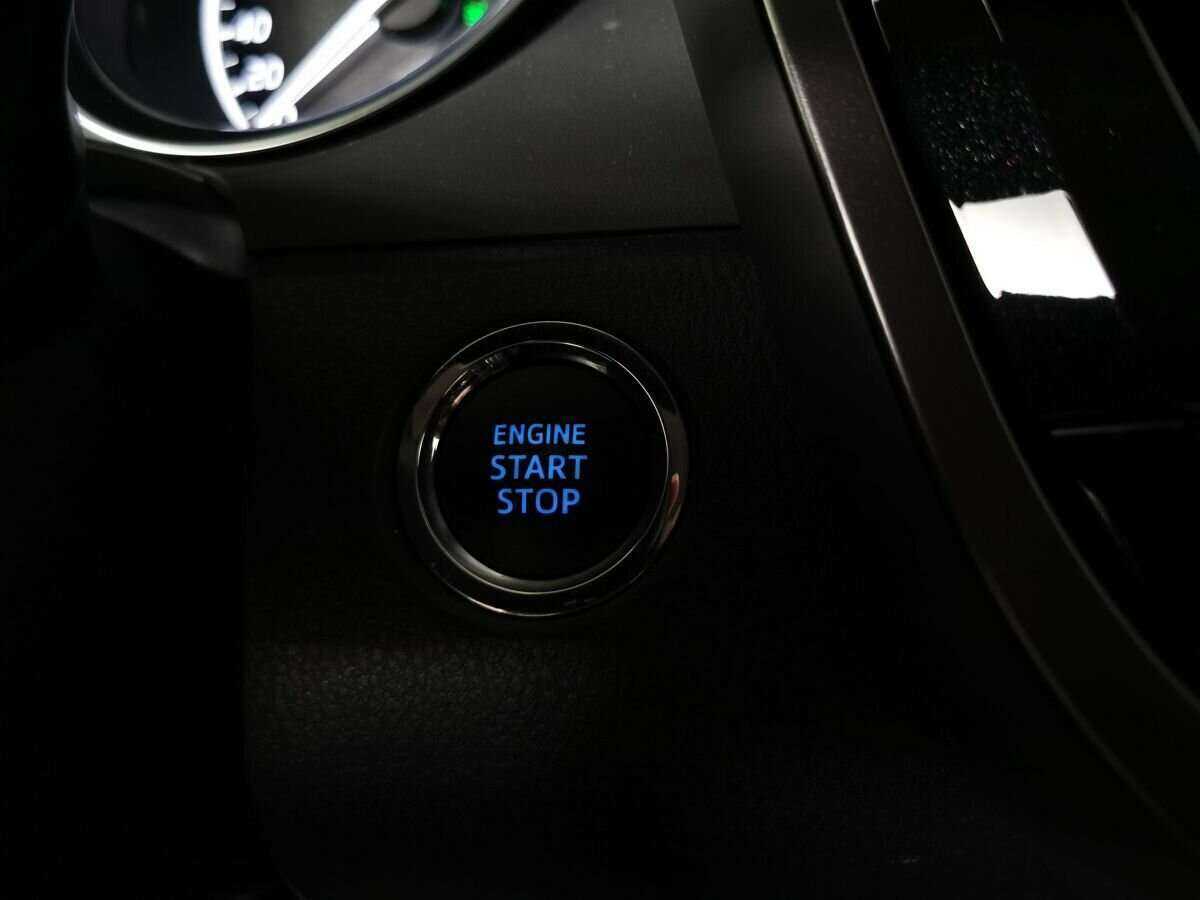 Купить Toyota Camry с пробегом. Фото: #16