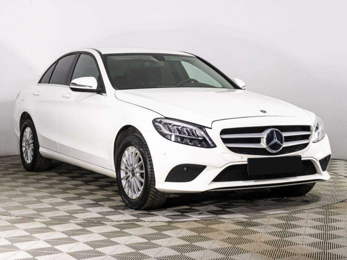 Купить Mercedes-Benz C-Класс с пробегом. Фото: #2