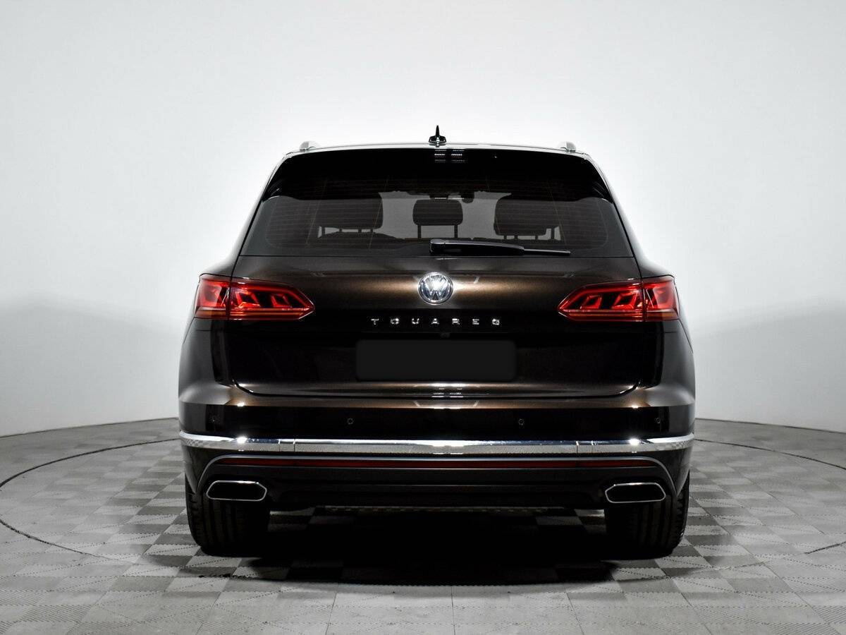 Купить Volkswagen Touareg с пробегом. Фото: #6