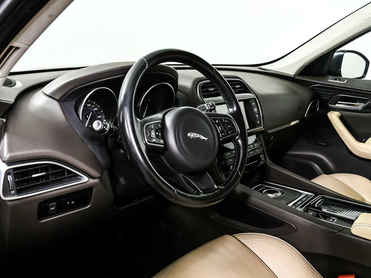 Купить Jaguar F-Pace с пробегом. Фото: #11