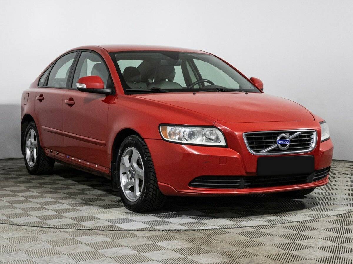Купить Volvo S40 с пробегом. Фото: #2