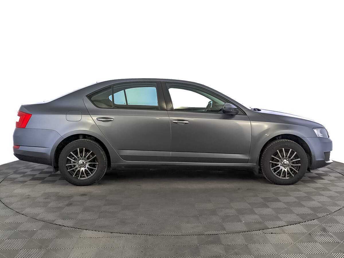 Купить Skoda Octavia с пробегом. Фото: #3