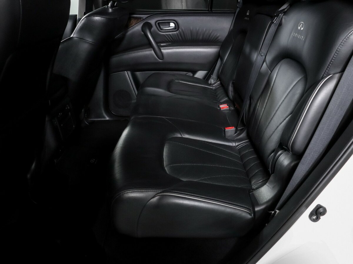 Купить Infiniti QX56 с пробегом. Фото: #9
