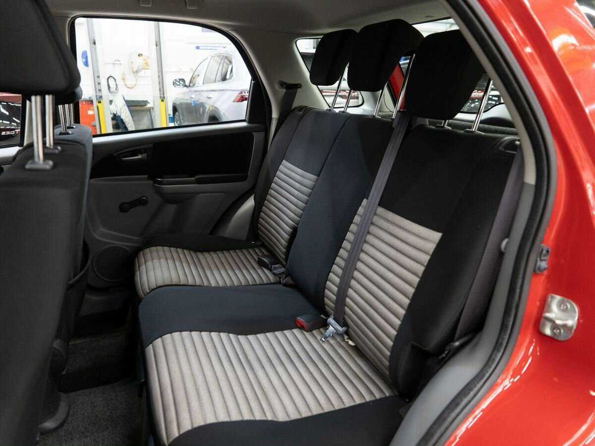Купить Suzuki SX4 с пробегом. Фото: #6