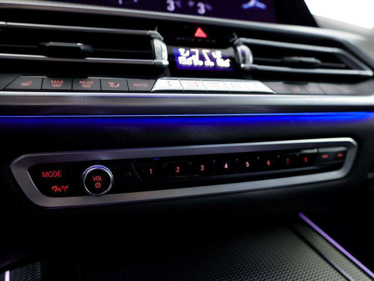 Купить BMW X5 с пробегом. Фото: #22