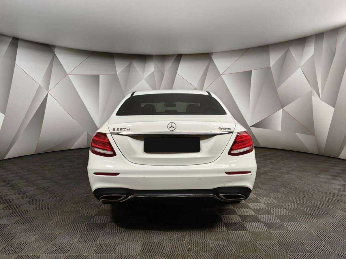 Купить Mercedes-Benz E-Класс с пробегом. Фото: #7
