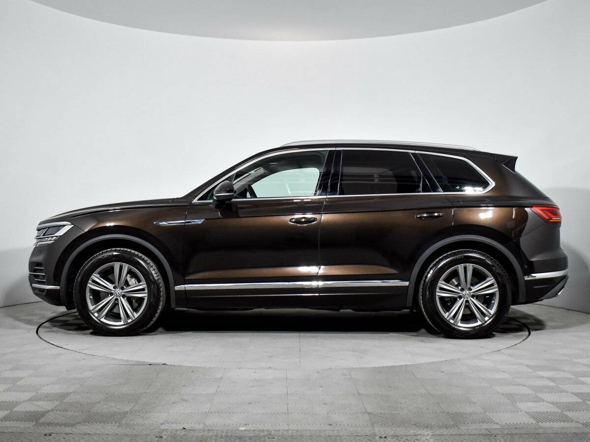 Купить Volkswagen Touareg с пробегом. Фото: #3
