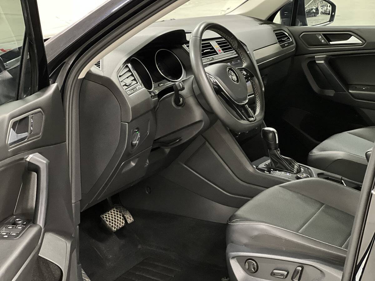 Купить Volkswagen Tiguan с пробегом. Фото: #15