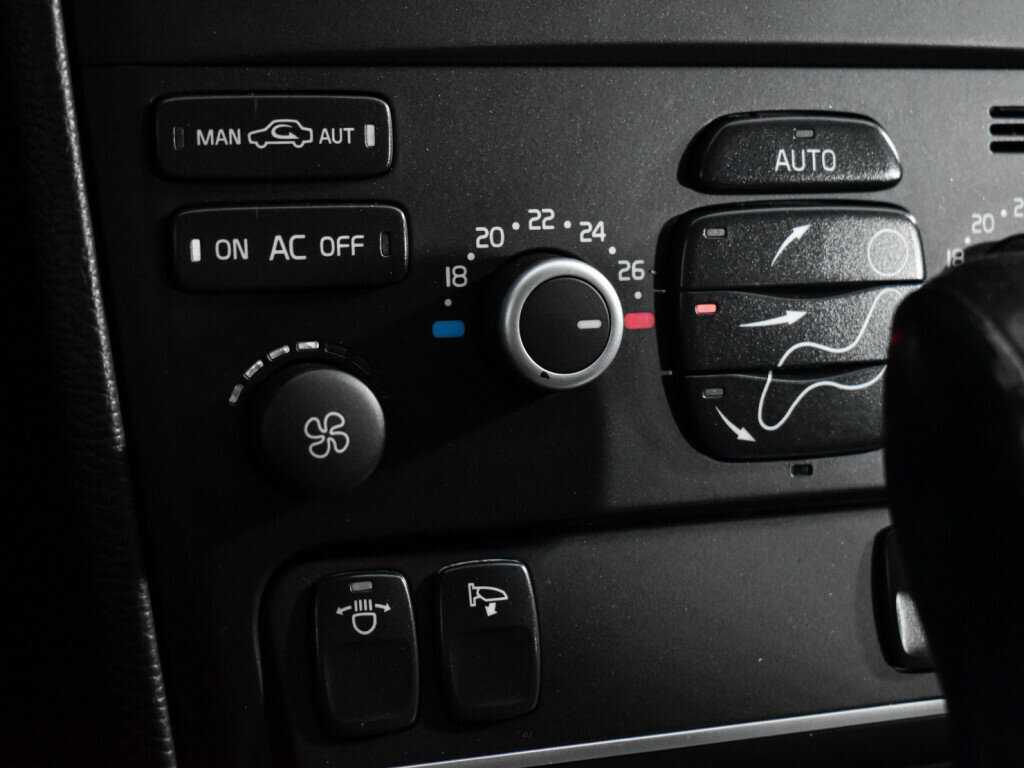 Купить Volvo XC90 с пробегом. Фото: #14