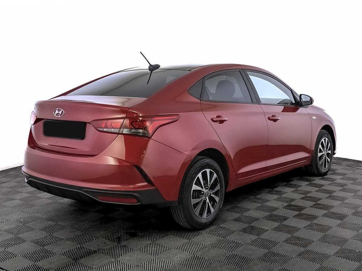 Купить Hyundai Solaris с пробегом. Фото: #4
