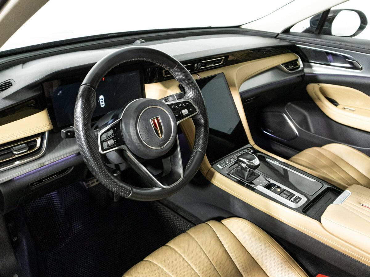 Купить Hongqi H5 с пробегом. Фото: #10